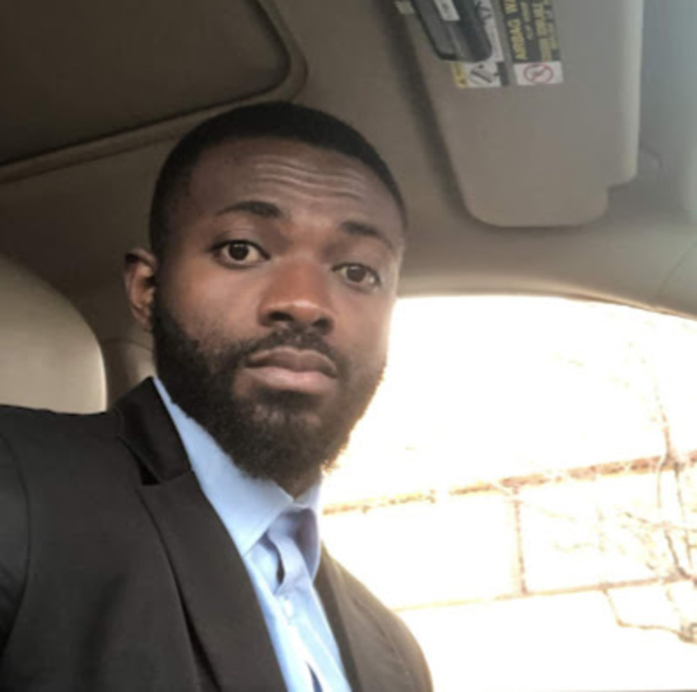 Meet your Posher, Emmanuel